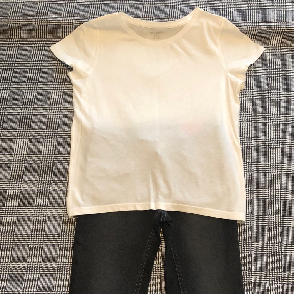 Girls' White Short Sleeve Tee & Skinny Black Jeans